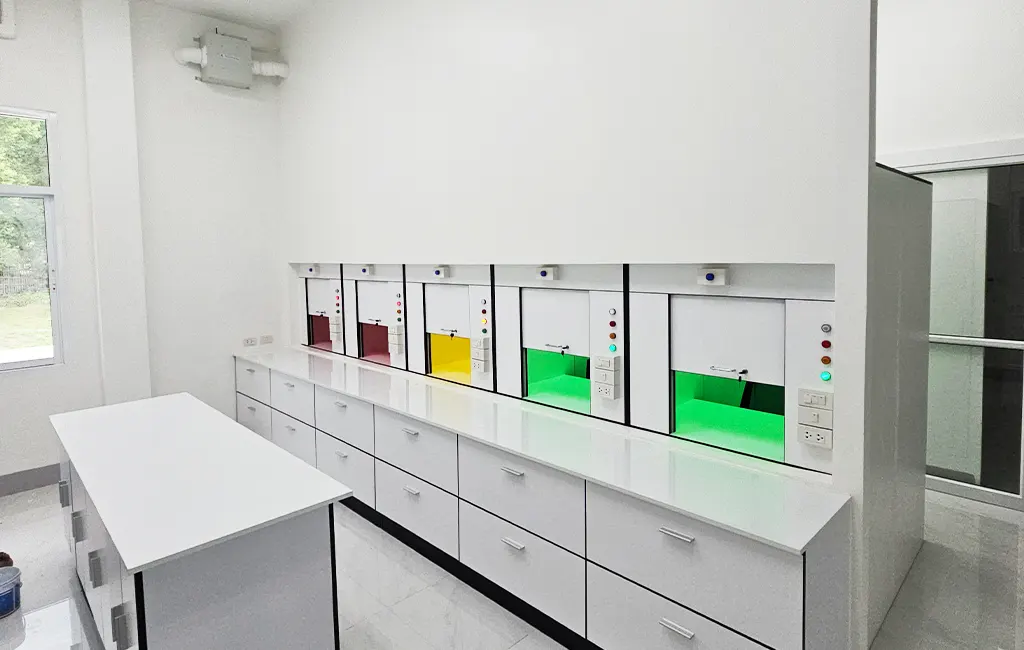 ผลงานติดตั้งเฟอร์เฟอร์นิเจอร์แลป อาคารวิจัยผลิตภัณฑ์อาหาร โครงการหลวง