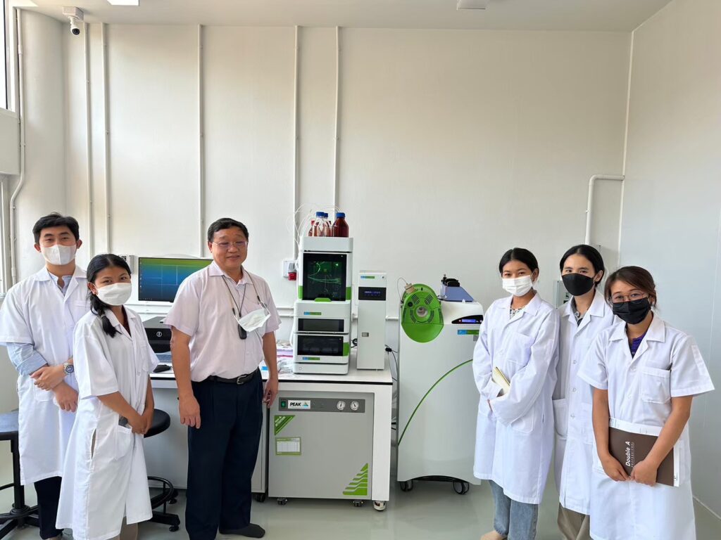 ติดตั้งตรวจรับเครื่อง LCMSMS ม.พายัพ